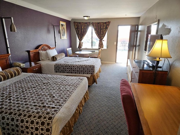 Fullerton Inn image 23