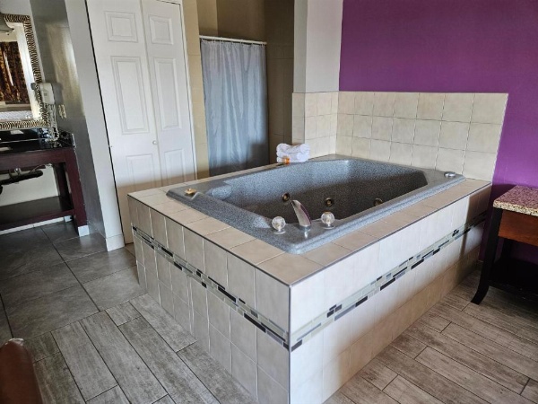 Fullerton Inn image 32